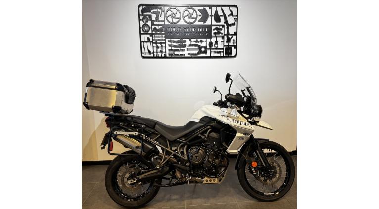TRIUMPH TIGER 800 XCA