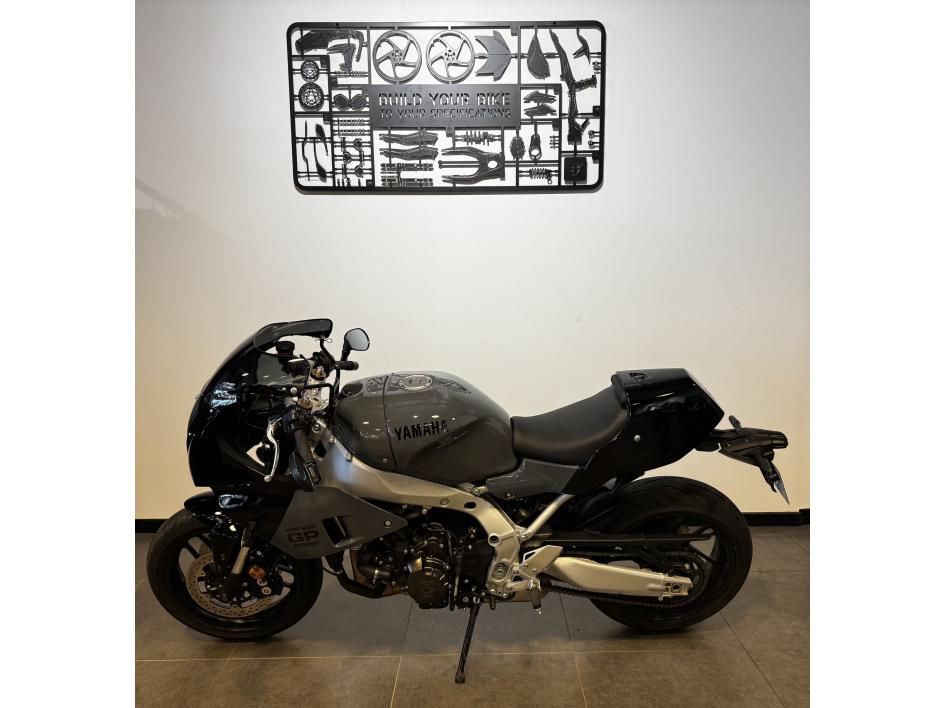 YAMAHA XSR 900 GP