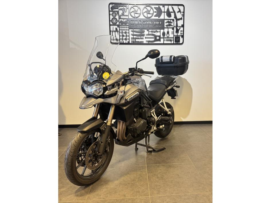 TRIUMPH TIGER 1200 EXPLORER