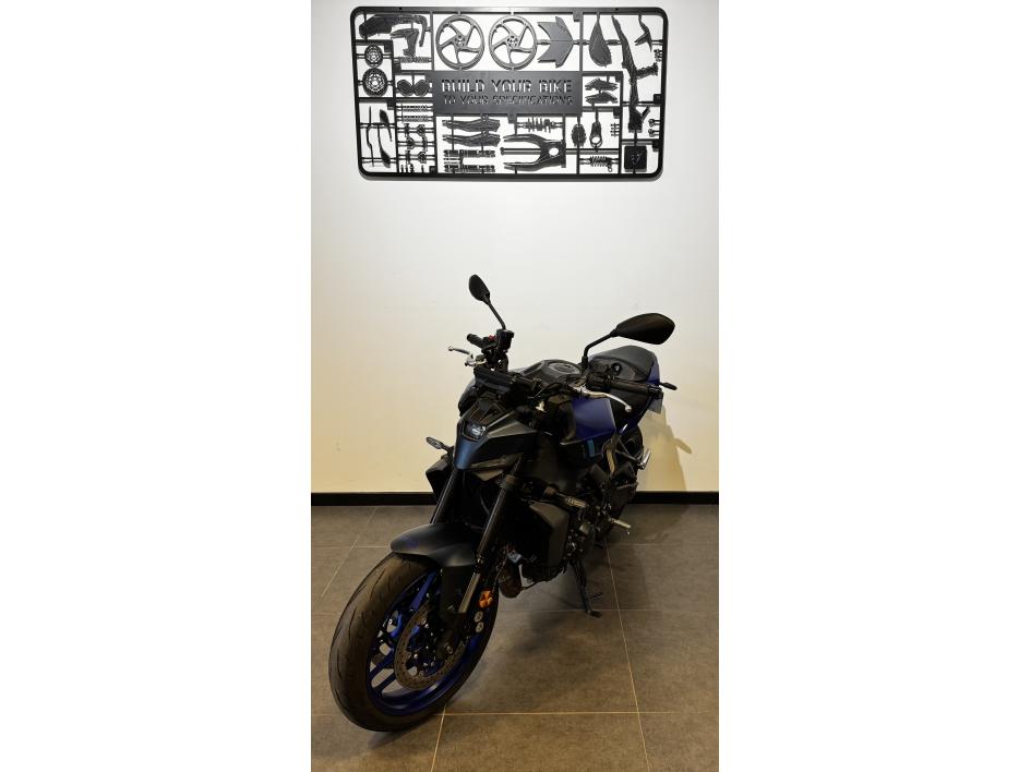 YAMAHA MT-09