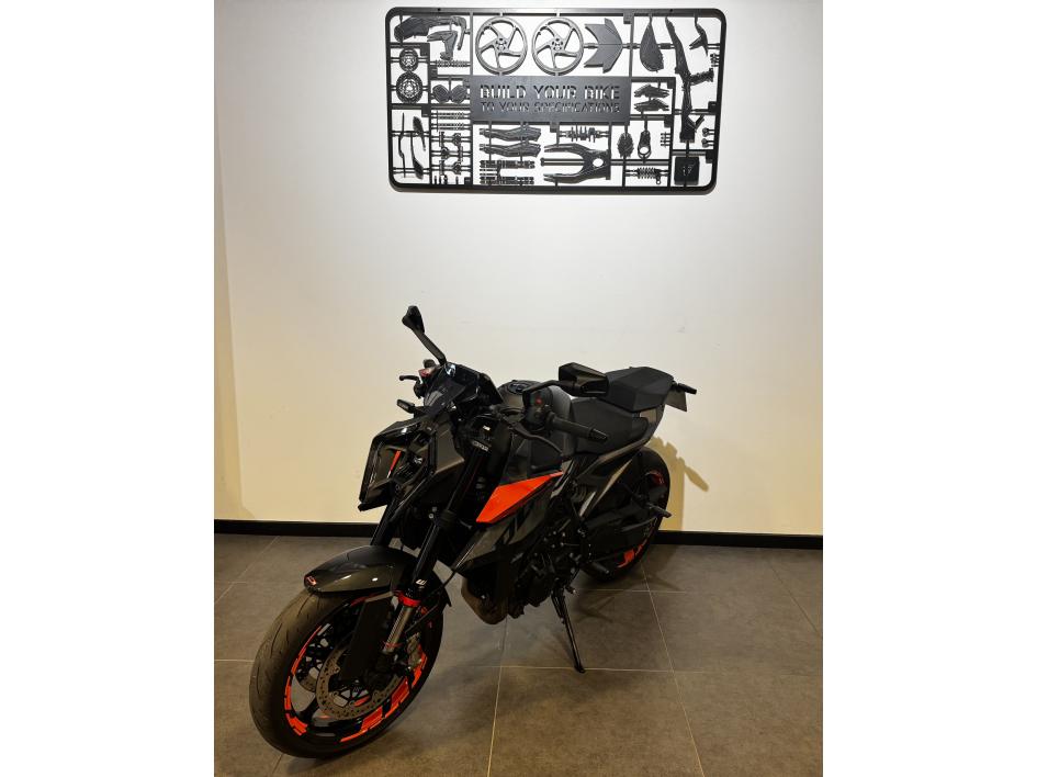 KTM 990 DUKE