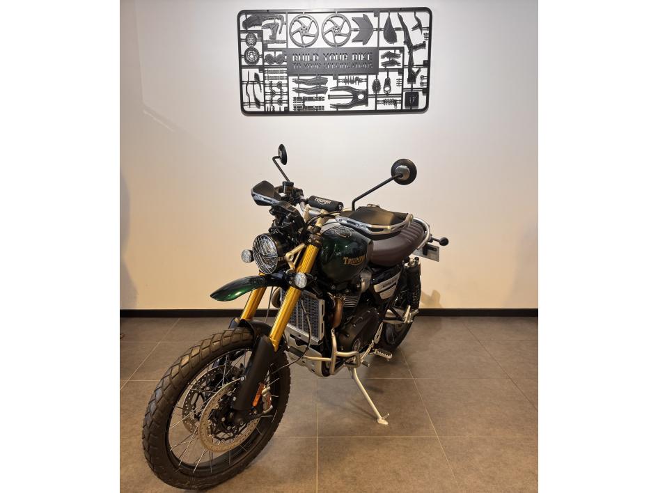 TRIUMPH SCRAMBLER 1200 XE STEVE MC QUEEN