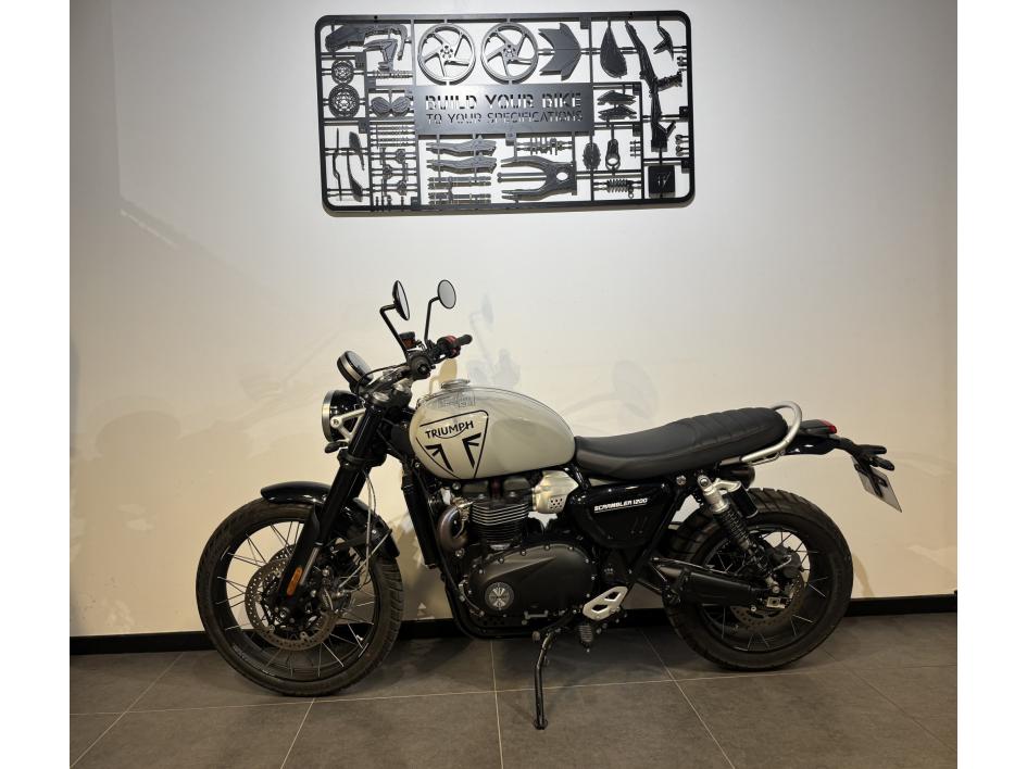 TRIUMPH SCRAMBLER 1200