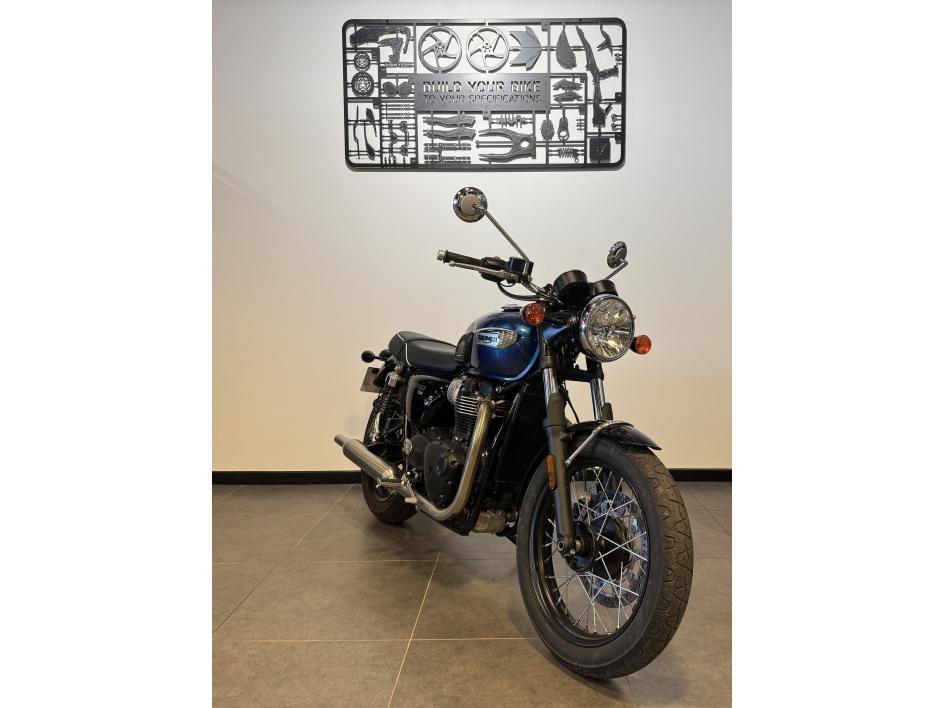 TRIUMPH Bonneville T100