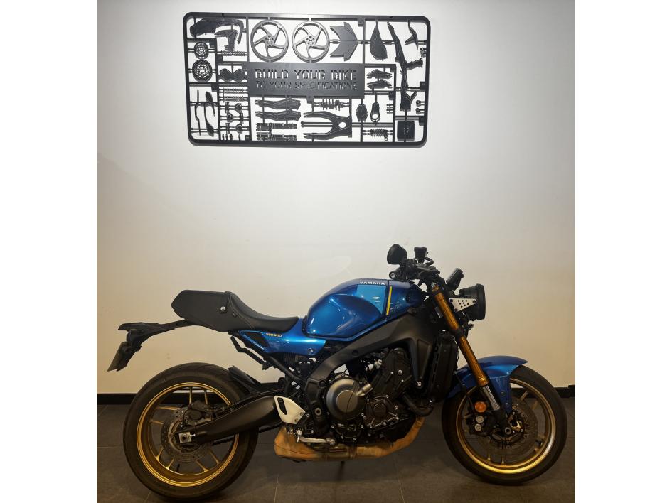YAMAHA XSR 900 ABS