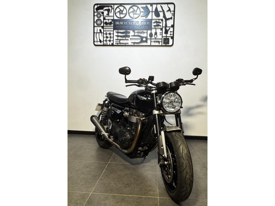 TRIUMPH SPEED TWIN 1200