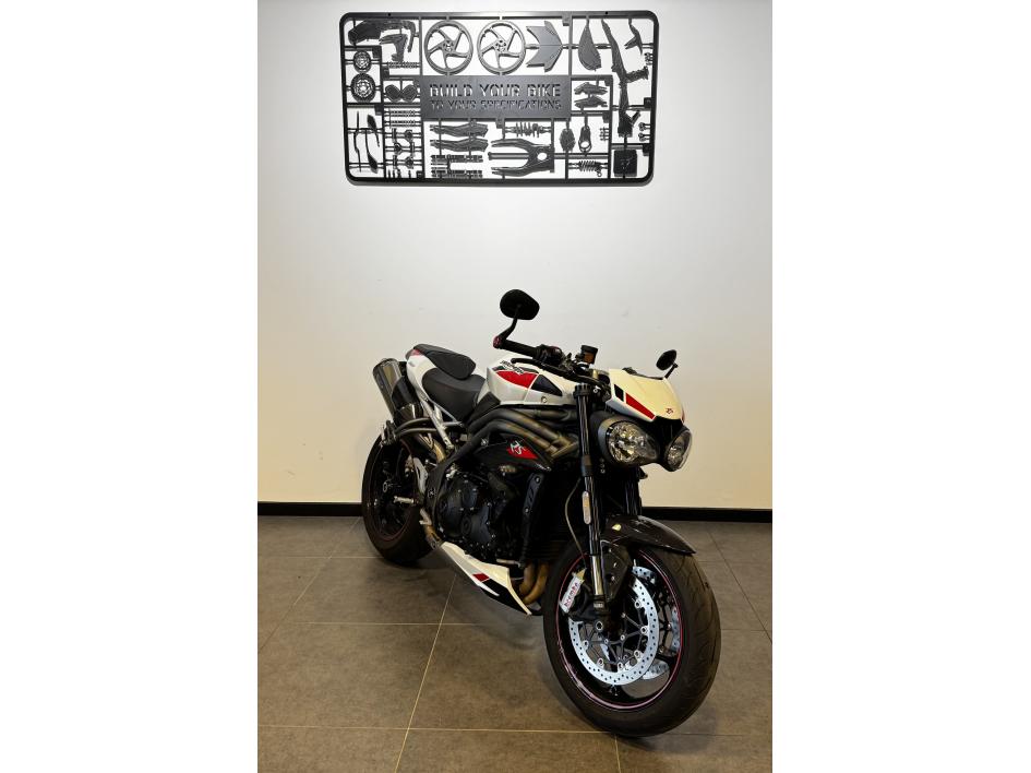 TRIUMPH SPEED TRIPLE 1050 RS