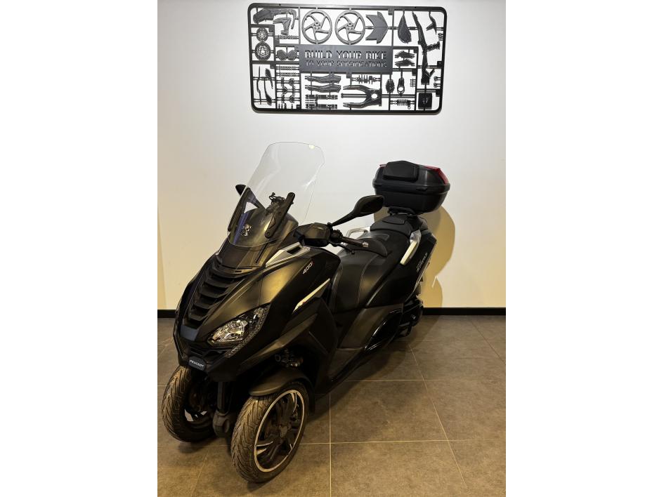 PEUGEOT METROPOLIS 400